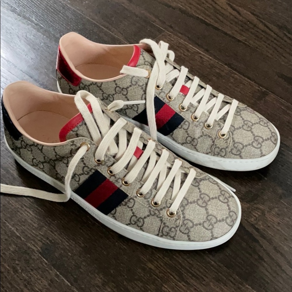 Gucci Women’s Ace GG Supreme Sneaker